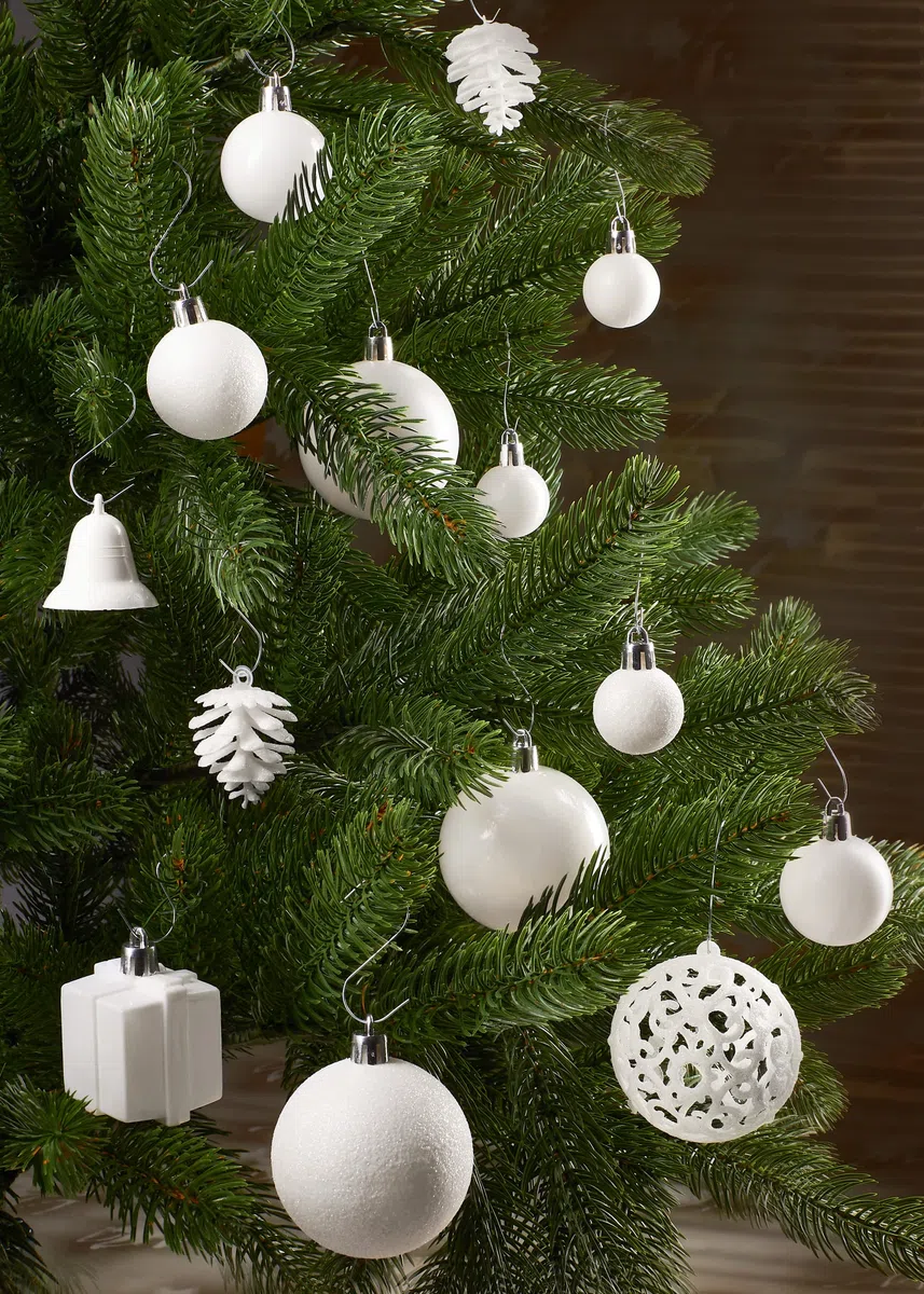 BRUBAKER 101-teiliges Set Weihnachtskugeln mit Baumspitze Creme Weiß Christbaumschmuck