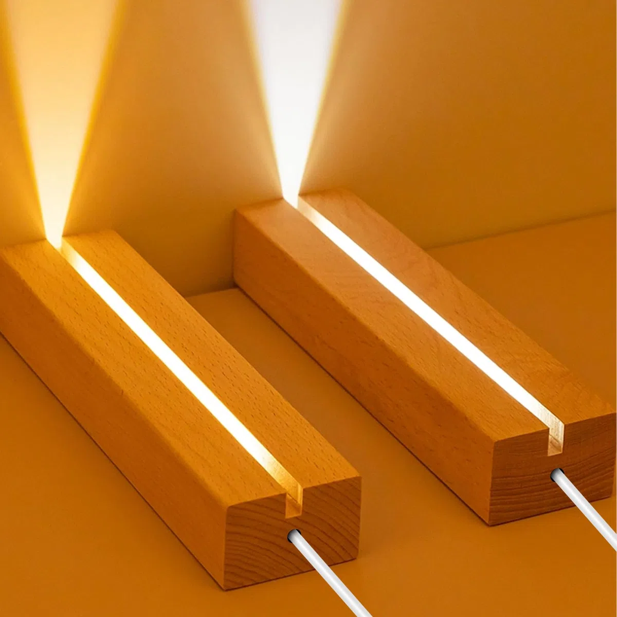 BORDEAG LED-Holzsockel, rechteckig, USB, 15 cm, warmweiß oder 7 Farben, eleganter Holzständer für Acrylglas, Kristall, Harz, Kunstwerke, 4 Stück