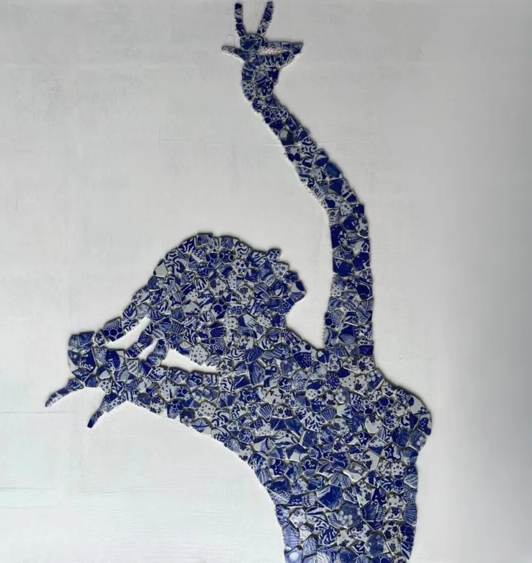 0,5 kg blaue und weiße unregelmäßige Porzellan-Mosaikfliesen, DIY, handgefertigt, Badezimmer, Wohnzimmer, Küche, Backsplash, Outdoor (08, Medium)