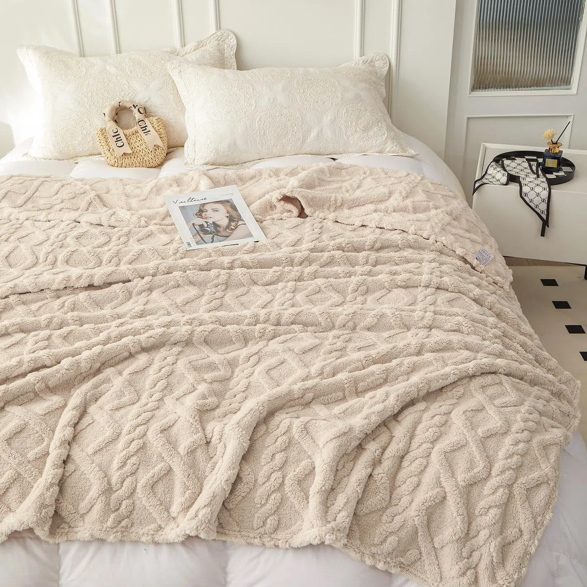 WONGS BEDDING Kuscheldecke Flauschig 150x200 Wohndecke Lammdecke Flauschige Weiche Sofadecke Fleecedecke Couchdecke Warme kuscheldecke für Bett Sofa, Beige