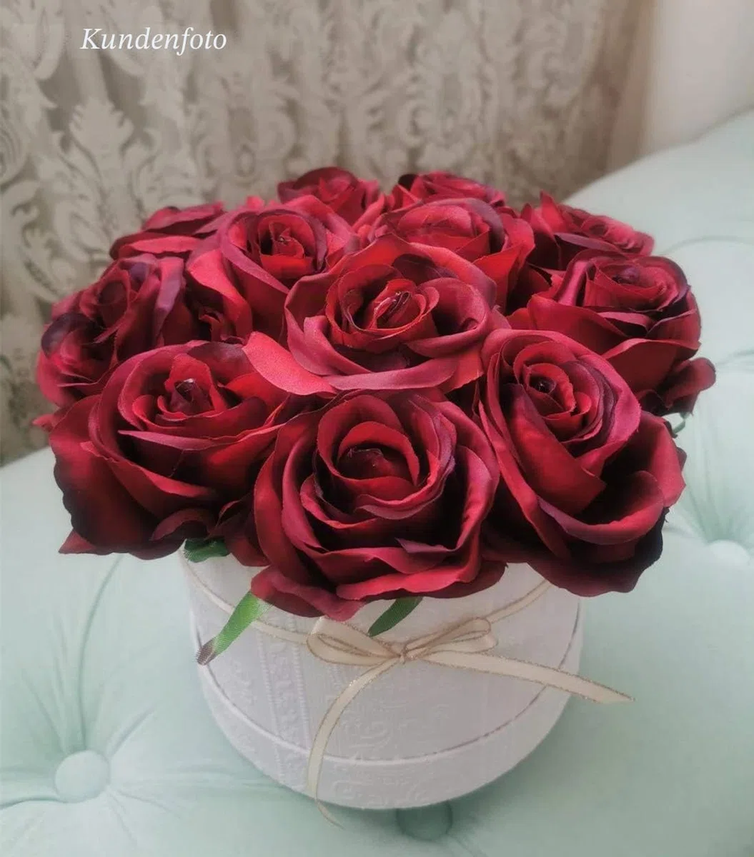 Tifuly 12 Stück künstliche Rosen, künstliche Seidenblumen mit einfachem Stiel, 40,6 cm, realistische Blume für Party, Garten, Familie, Hotel, Hochzeitsdekoration, Blumendekor (Burgund)