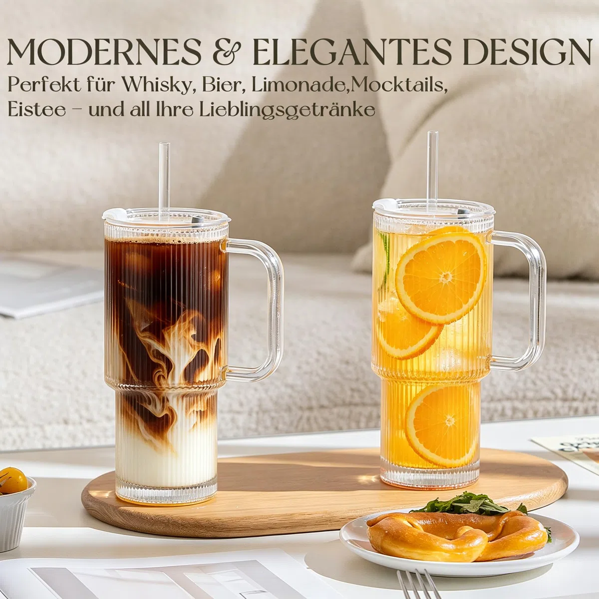 KEMORELA 2er Set 768ml Iced Coffee Glas – Gerippte Glasbecher mit Henkel, Deckel & Strohhalm | Großes Trinkglas für Latte Macchiato, Smoothies, Säfte & Bubble Tea