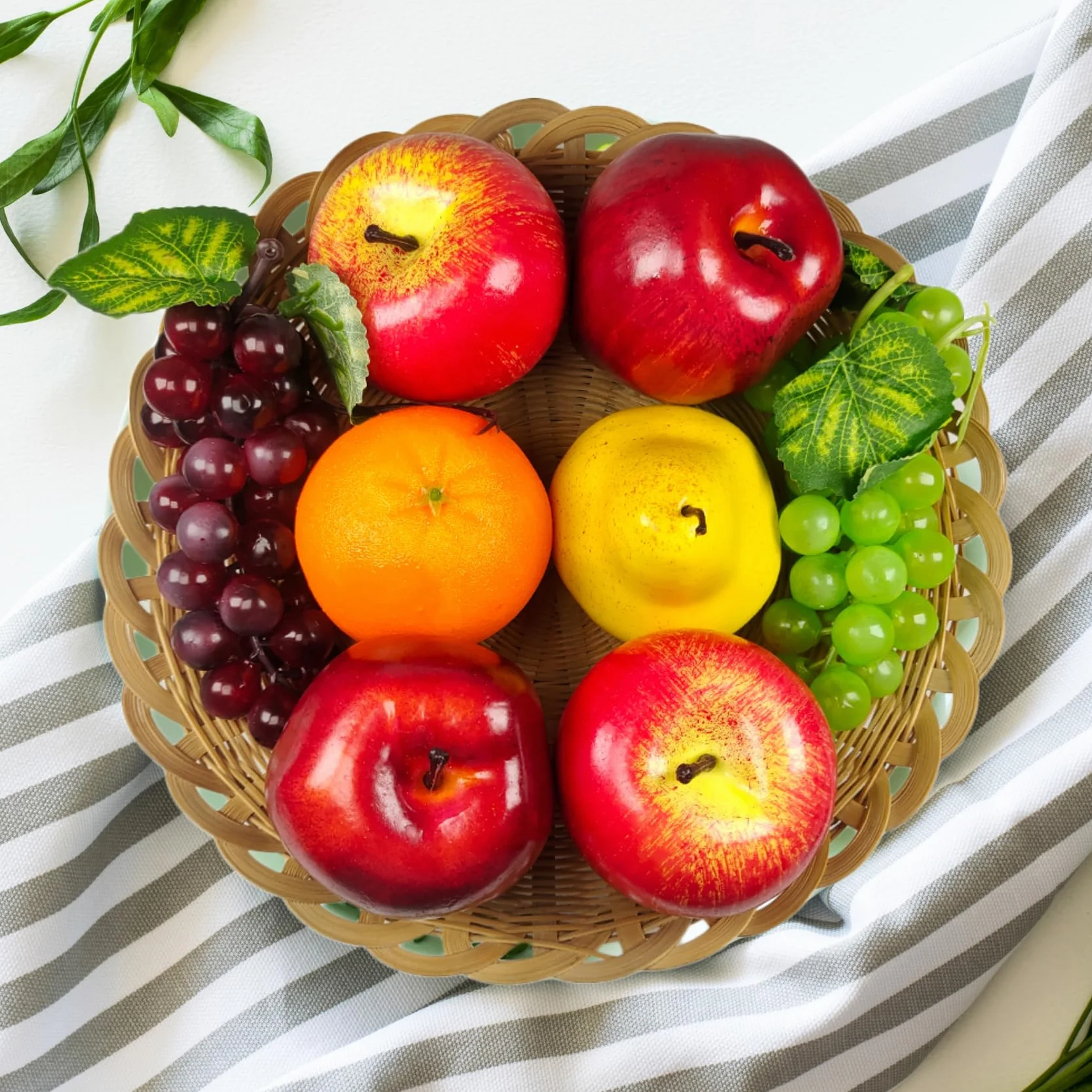 Künstliche Früchte-Pack,gefälschte Mischungsfrüchte für Wohnkultur,Simulations-Obst-Set,Party-Weihnachtsdekoration,Faux-Obst-Modell für Fotoshooting,künstliche Apfel-Birnen Trauben(6Arten,8Stück)