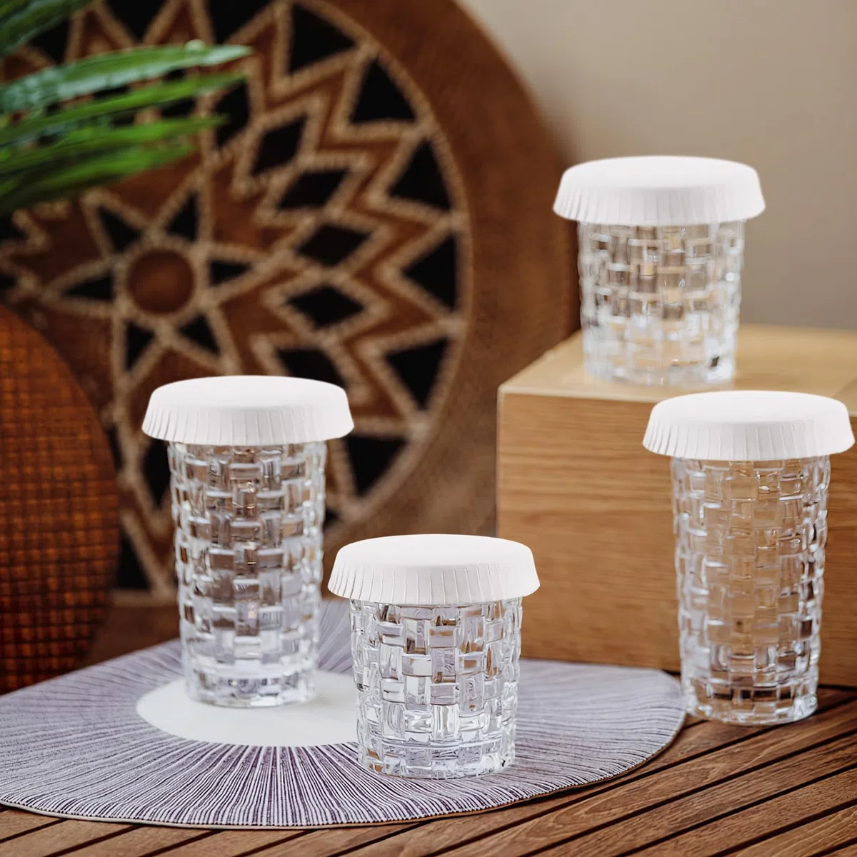 100 Stück Einweg Papier Tasse Deckel Auslaufsicher 7,5cm Weiß Disposable Glasabdeckung für Restaurants und Riegel zum Schutz von Getränken