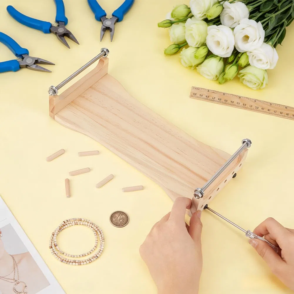 BENECREAT Holzperlen Webrahmen Set, Komplette Tablet Weaving Ausstattung mit Schraubenzieher für DIY Schmuckherstellung und Bastelprojekte, 27.4x12.5x6.3cm