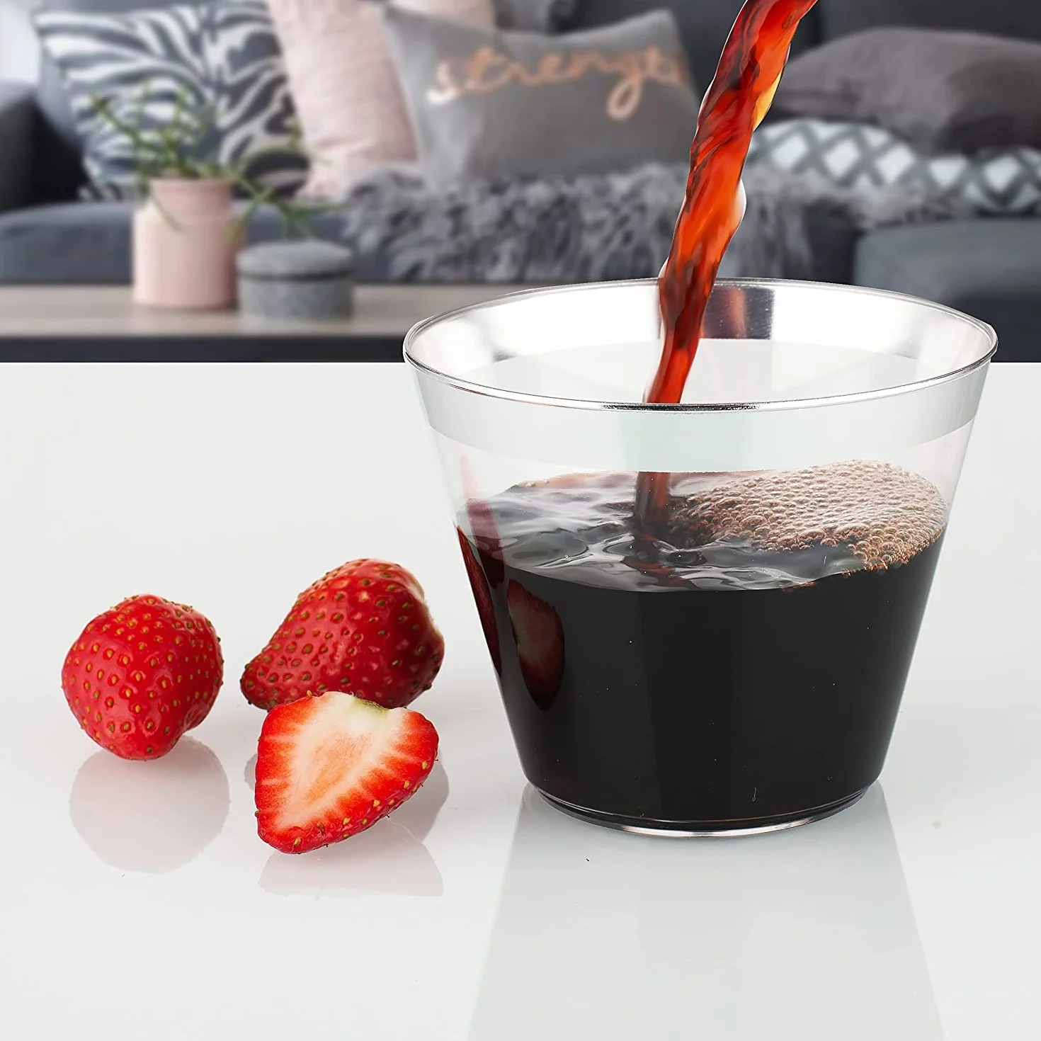 LATERN 60 Stück Plastikbecher mit Silberrand, 270ml Becher aus Kunststoff Wiederverwendbare Trinkbecher Elegante Party Weingläser für Champagner Bier Cocktail Martini Soda Dessert (8,9 x 7,1cm)