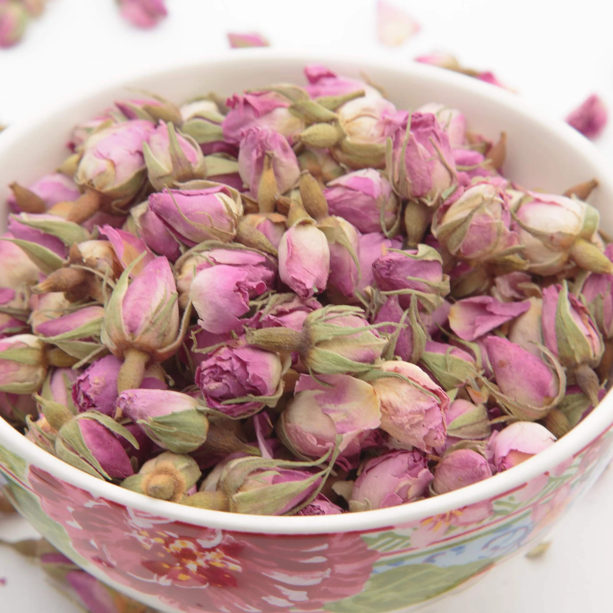 100 Gramm Rosa Rosenknospen und Rosenblätter getrocknet Potpourri parfümiert Duftkissen Füllung und Raumduft Diffuser Trockenblumen Rosa Deko