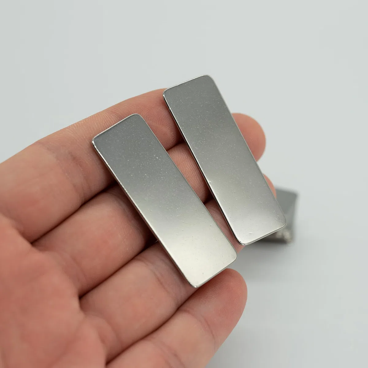 304 Edelstahl Gravur Blanko Anhänger Rechteck Stempel Blanko Metall Schilder zum Gravieren 25er Pack 5 x 1,8 cm