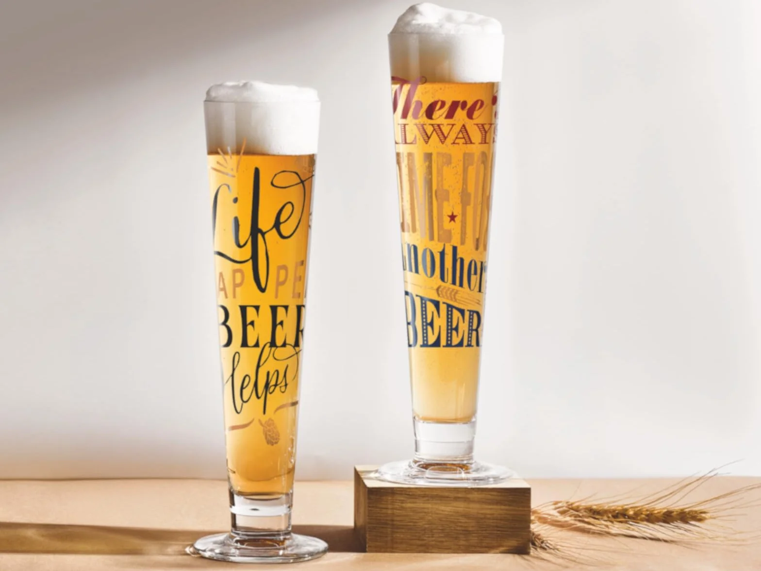 RITZENHOFF 6271002 Bier-Glas 330 ml - 2er Set - Serie Heldenfest - mit Spruch, mehrfarbig - Made in Germany