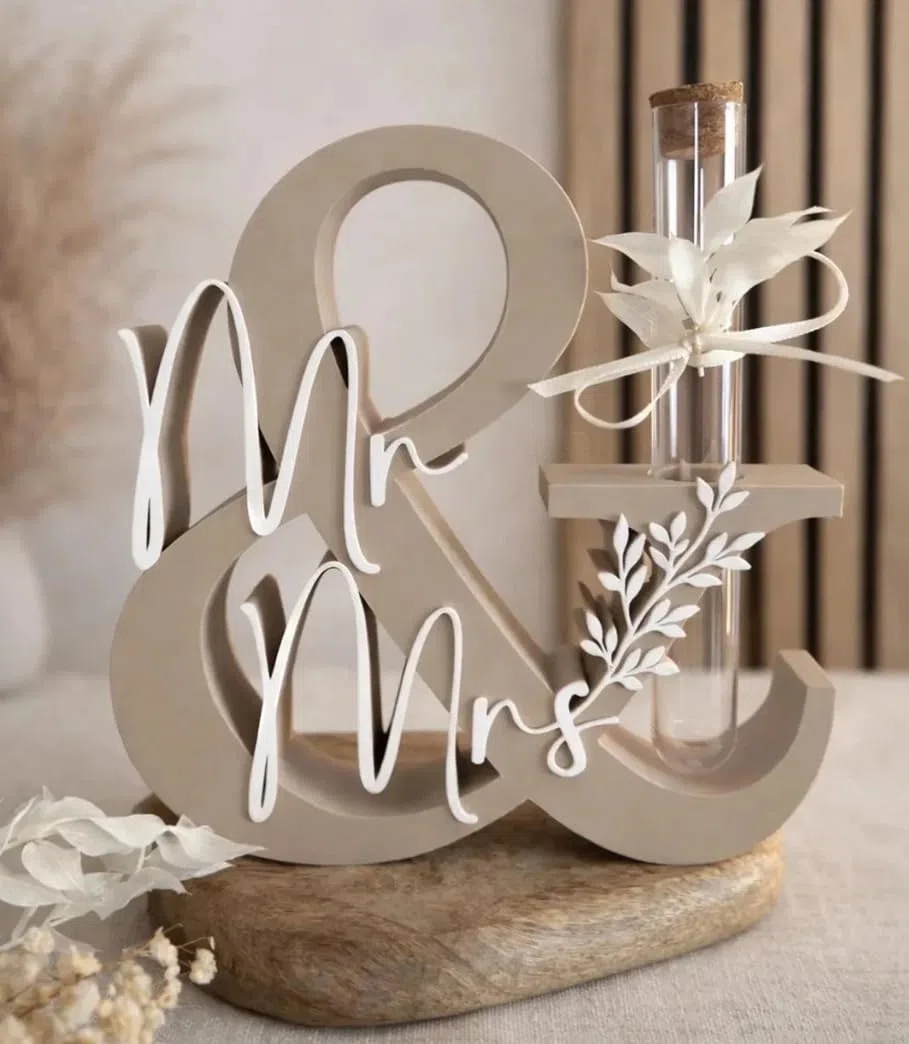 Generisch 3D-Gedruckter MR & MRS Hochzeitsaufsteller - Ranke