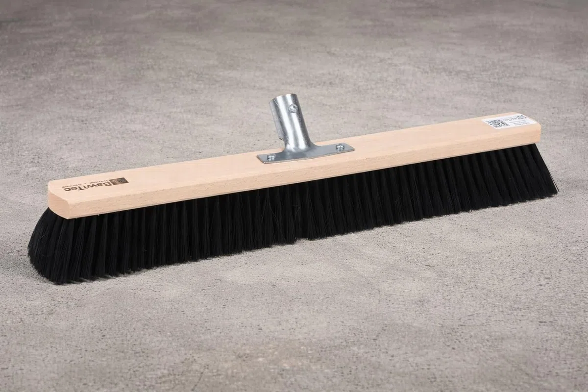 Saalbesen Kunsthaar Borsten 60cm Metall-Stielhalter 24mm Besen ohne Stiel | Weiche schwarze Kunsthaar-Borsten, Ohne Stiel, Für Innen, Hallenbesen