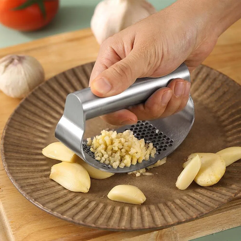 Knoblauchpresse Edelstahl, Knoblauchpresse Wippe, Küchenhelfer Garlic Press mit praktischem Reinigungsbürstchen und Silikon Knoblauchschäler Set