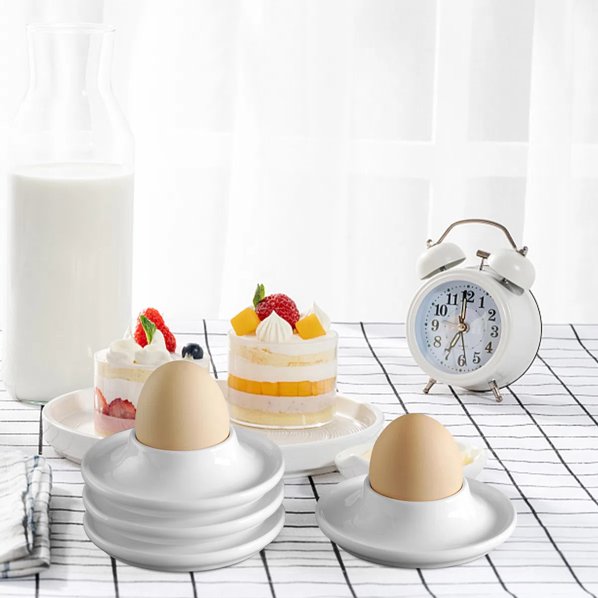 Cinf 4er Set Porzellan Eierbecher Ostergeschenke Eierstnder für Jeden Frühstückstisch Hart und Weichgekochten Eiern (Eierhalter Weiß) Easter Gift