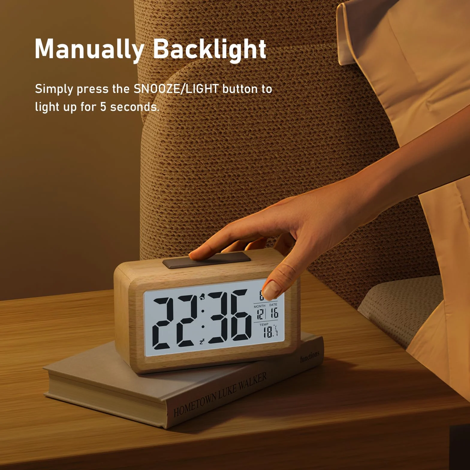 Wecker Digital aus Holz mit Großem LCD-Display, Datum, Temperatur, Automatischem Lichtsensor, Snooze-Funktion, Batteriebetrieben (3 AAA-Batterien im Lieferumfang Enthalten)