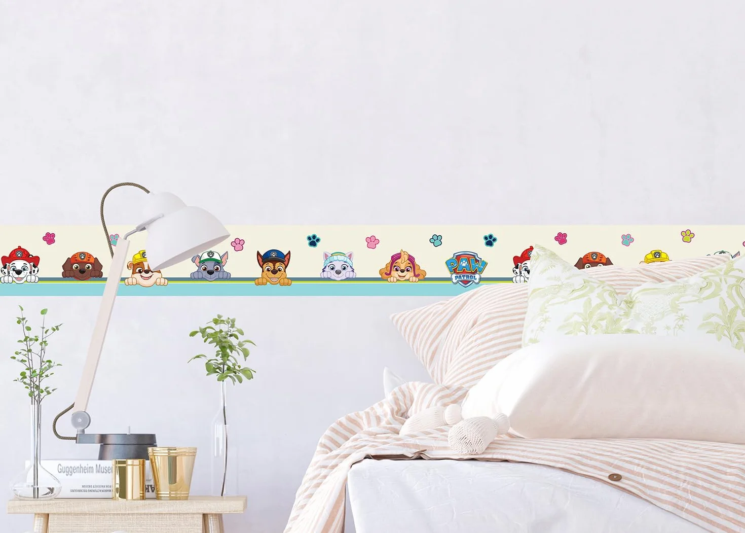 AG Design Selbstklebende Bordüre Paw Patrol Sei Glücklich, AWBD 8008 | Wasserfest Kinderzimmer Wand Dekoration | Wandbordüre für Mädchen und Junge | Folie, Mehrfarbig | Breite 500 cm x Höhe 13.8 cm