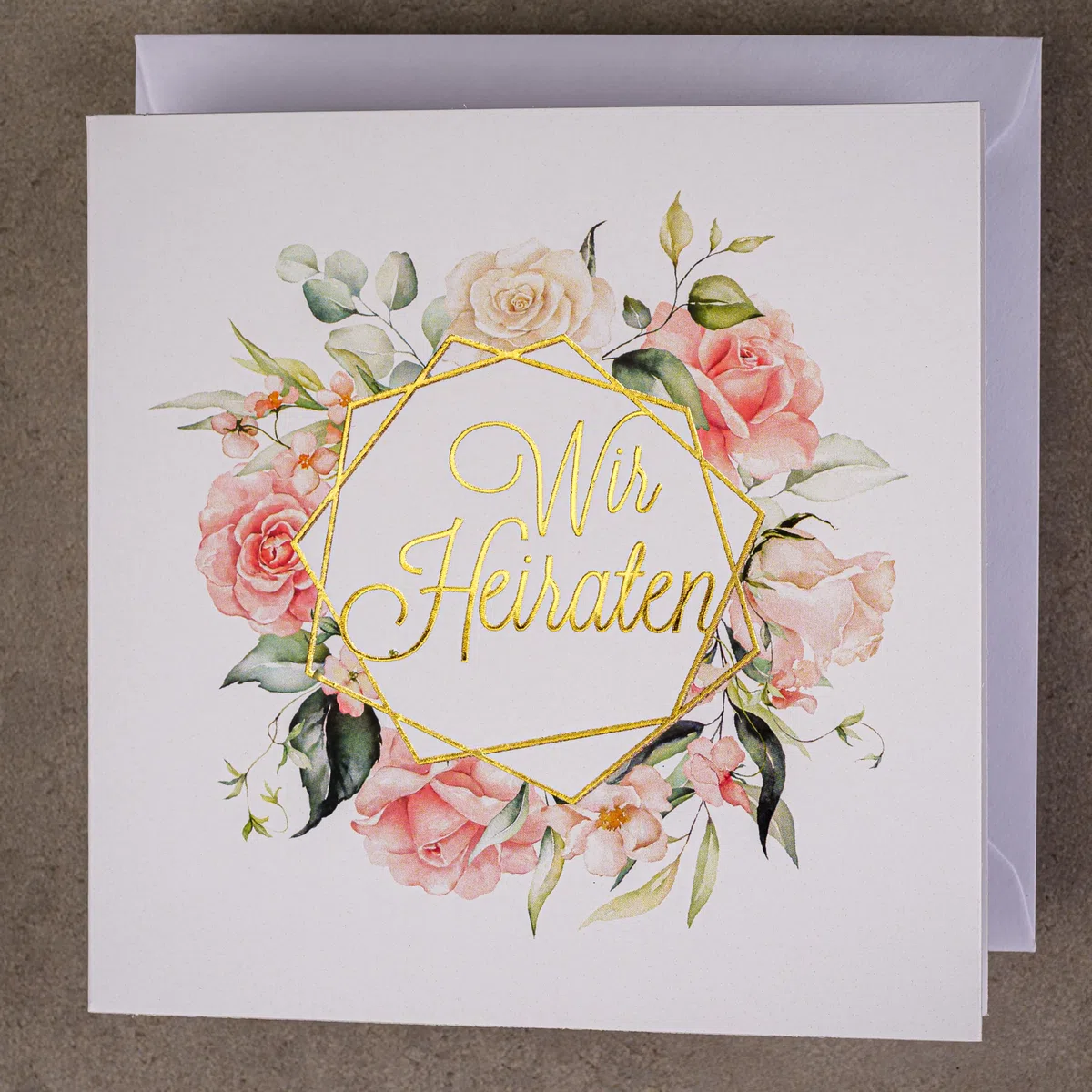 HOCHZEITSEINLADUNGEN SATZ 20 St. 135x135mm MIT BEDRUCKBAREN EINLAGEN UND UMSCHLÄGEN FÜR HOCHZEIT – VERGOLDETES MUSTER