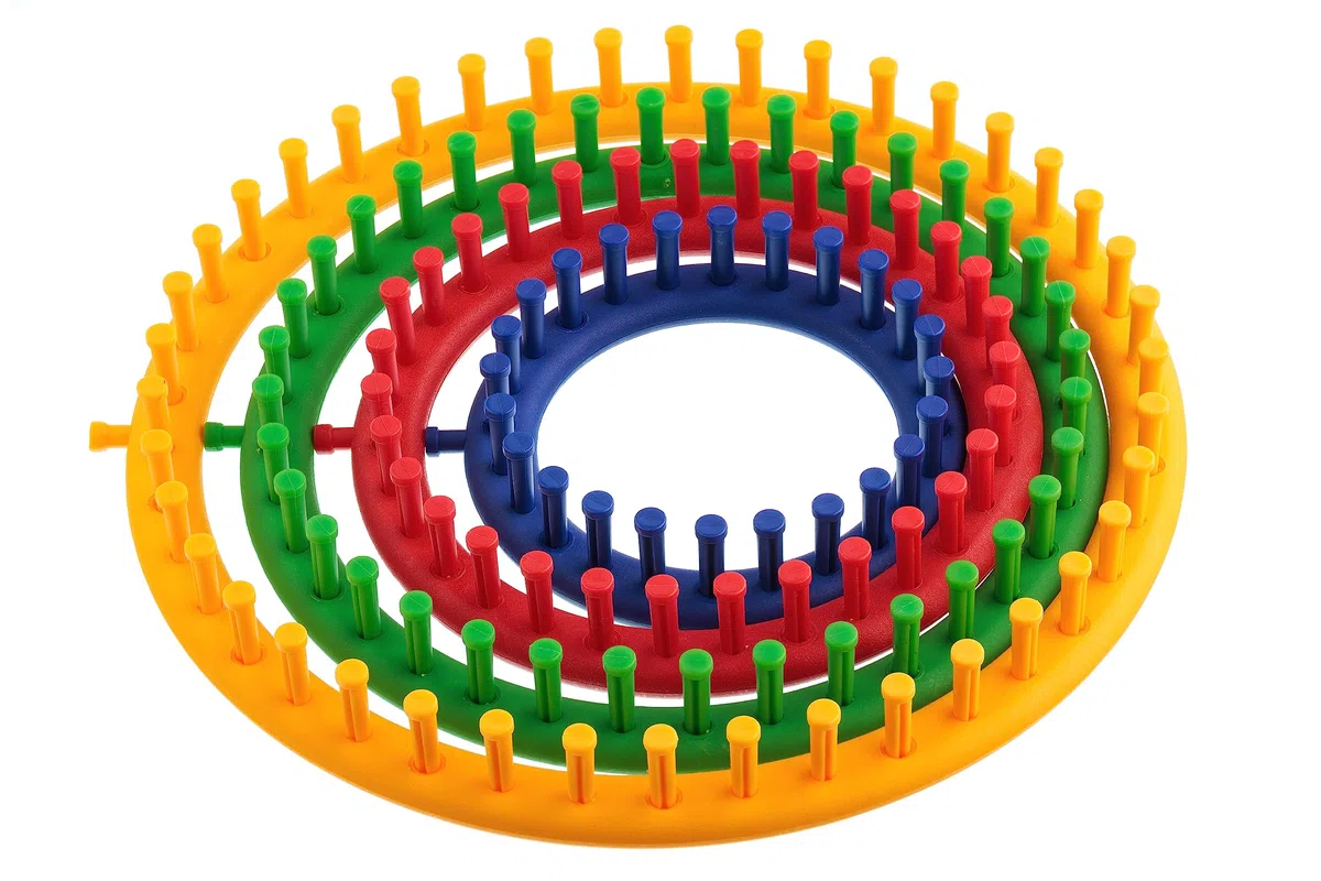 Quilted Bear Round Knitting Loom Set - Perfekt für die Herstellung von Hüten, Schals und mehr