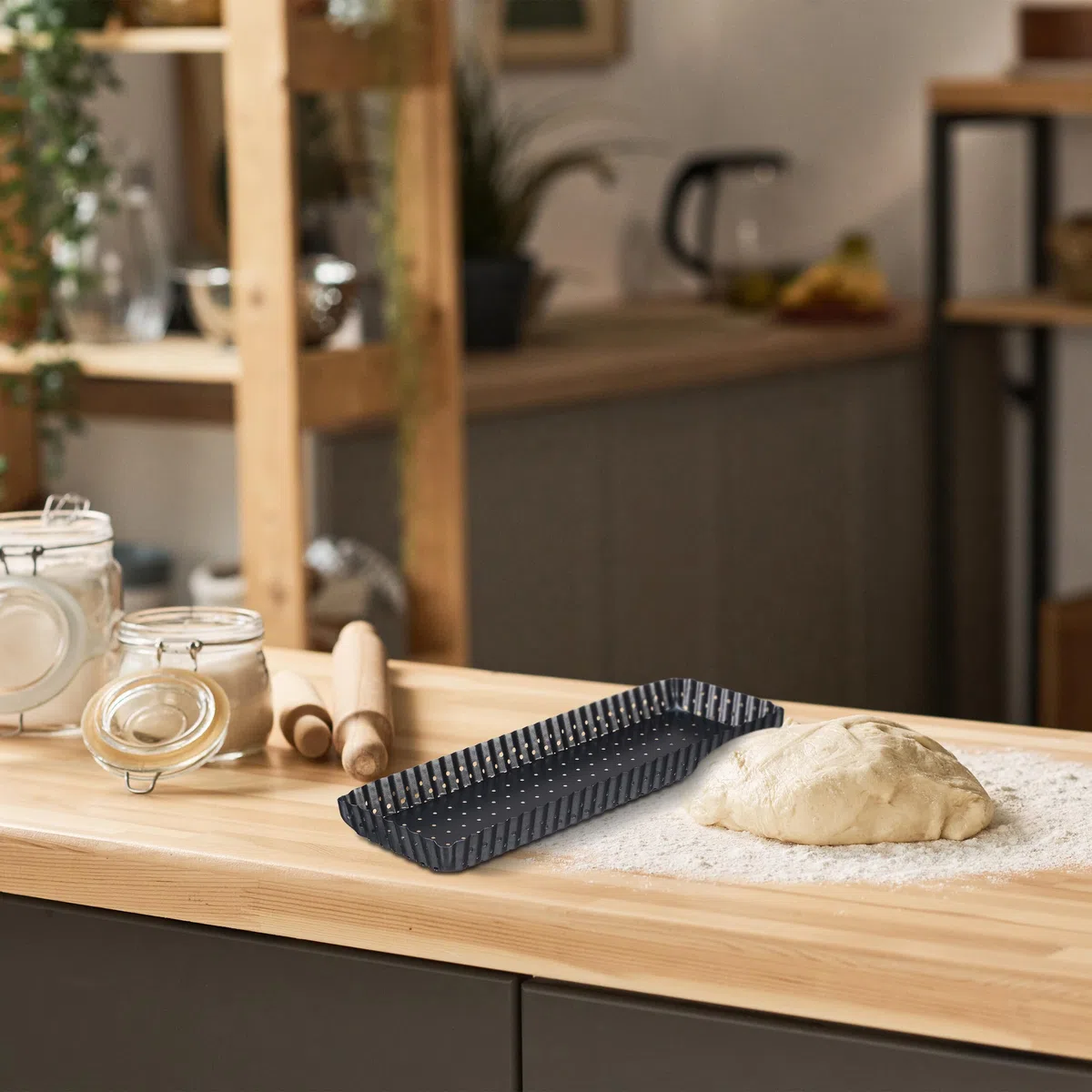 Relaxdays Tarteform, 2er Set, mit Hebeboden & Löchern, 2 Größen, antihaftbeschichtet, rechteckige Quicheform, anthrazit