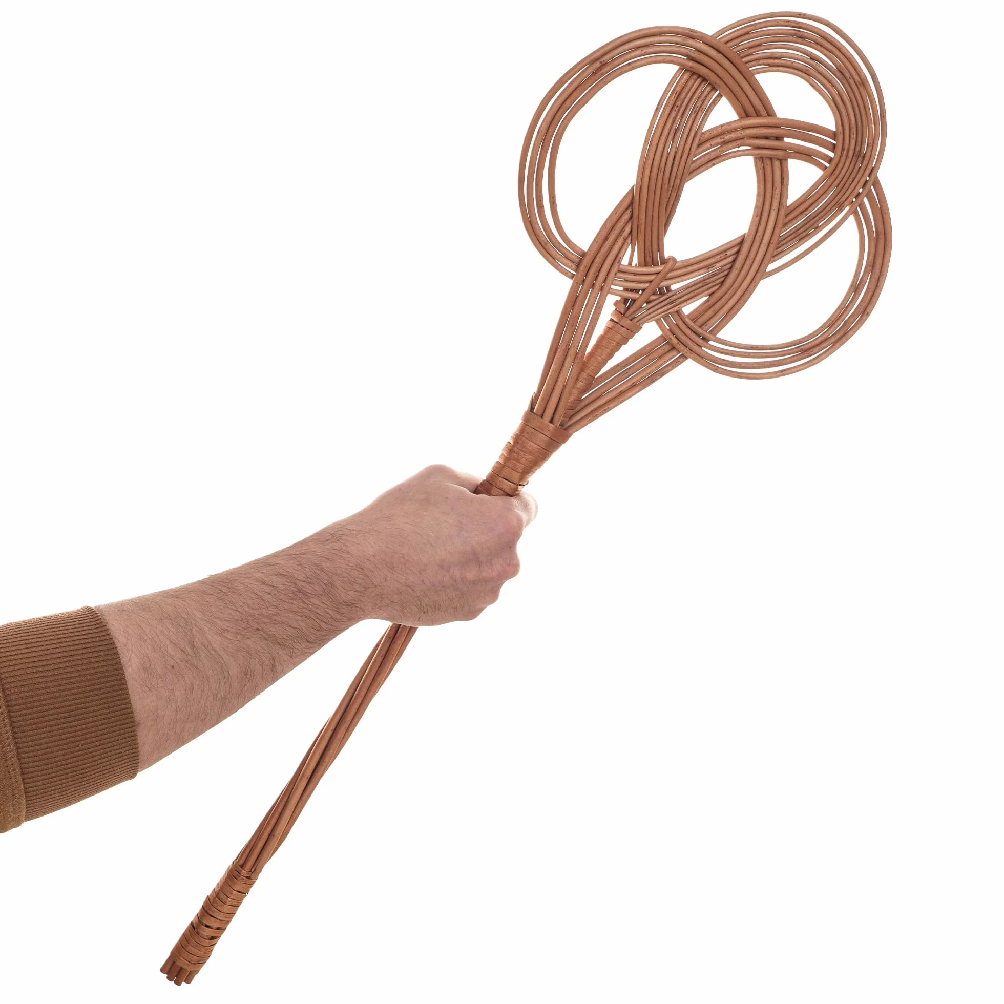 KADAX Teppichklopfer aus Weide mit 75 cm langem Griff, traditioneller Teppichreiniger für gründliche Reinigung von Teppichen, Fußmatten und Polstern