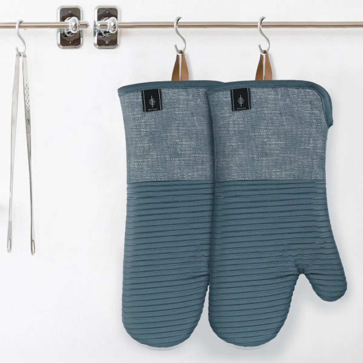 BONTHEE Ofenhandschuhe Topfhandschuhe Extra Lang Baumwolle kochhandschuhe mit Anti-Rutsch Silikon Gestreift backhandschuhe für Kochen Backen Grillen - 2er Set - Blau