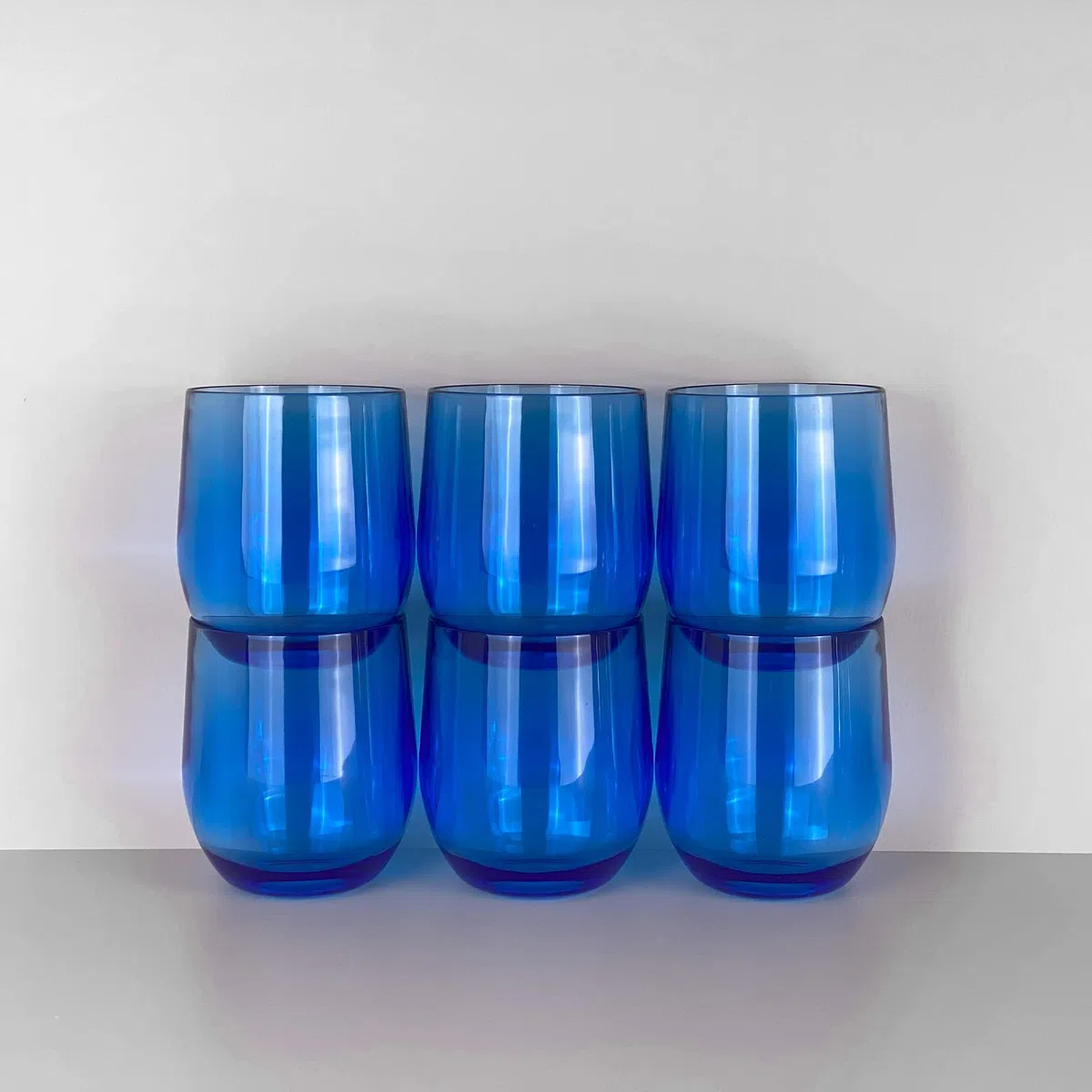 Set of 6 Acrylic Drinkware - 20 Ounce Plastic Wine Glasses, Shatterproof and Stackable, BPA Free, Dishwasher Safe, Reusable Cups for Parties and Poolside Use with (Blue, 15 Ounce)