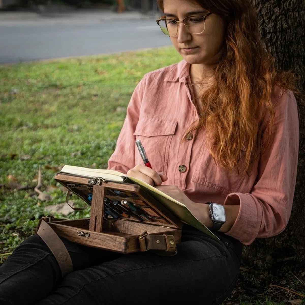 Writers Messenger Wood Box, A5 Artist Tool and Brush Storage Box, Walnut Wooden Shoulder Bag, Multipurpose Art Organizer, Portable Creativity Case for Artists, 25x19x6cm
