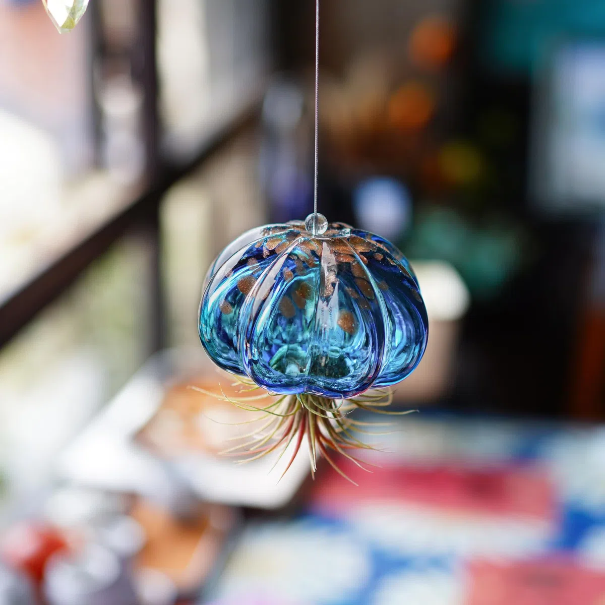 Luftpflanzentopf zum Aufhängen in Form einer geblasenen Qualle aus Glas, süßer blauer Quallen Luftpflanzenhalter, Geschenke für Frauenzimmer, Garten, Hochzeitsfeier Dekoration (ohne Pflanzen)
