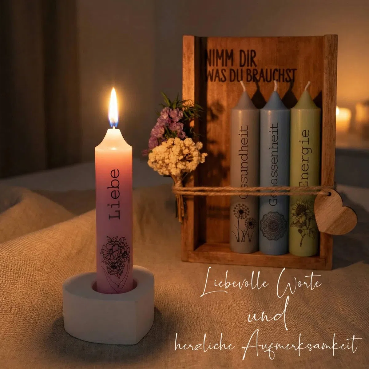 Kerzen Geschenkset Geburtstagsgeschenk für Frauen | Nimm dir was du brauchst | Geburtstagskerze mit Spruch Deko Kerzenhalter Set mit Holzbox Trockenblumen Geschenkidee für Freundin Schwester