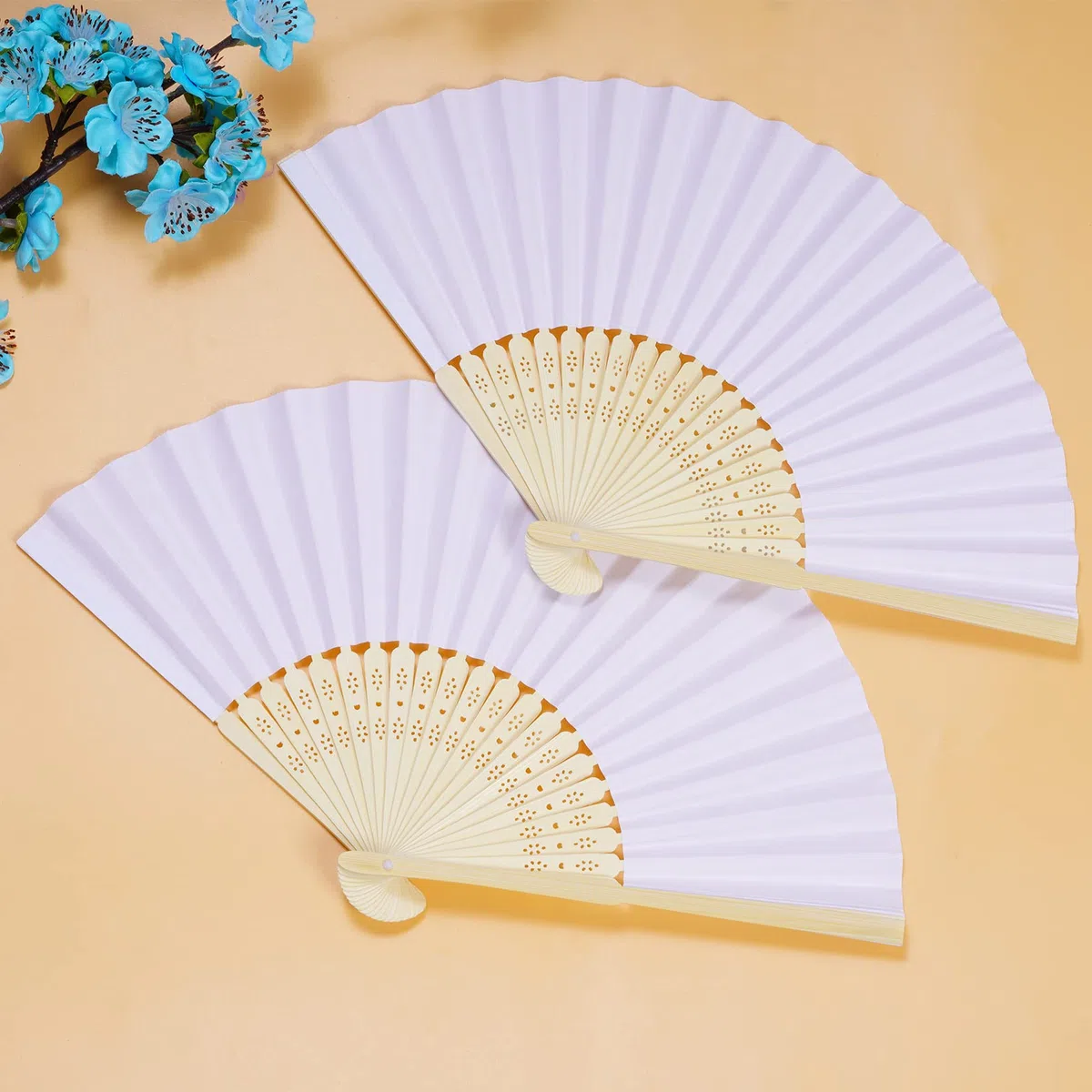 baotongle 12 Stück Handfächer Papier Fächer Hochzeit Hochzeitsdeko Hand Fan Asiatische Deko für Sommer Geburttag, Gruppe, Diy, Wand Dekoration (Weiß)