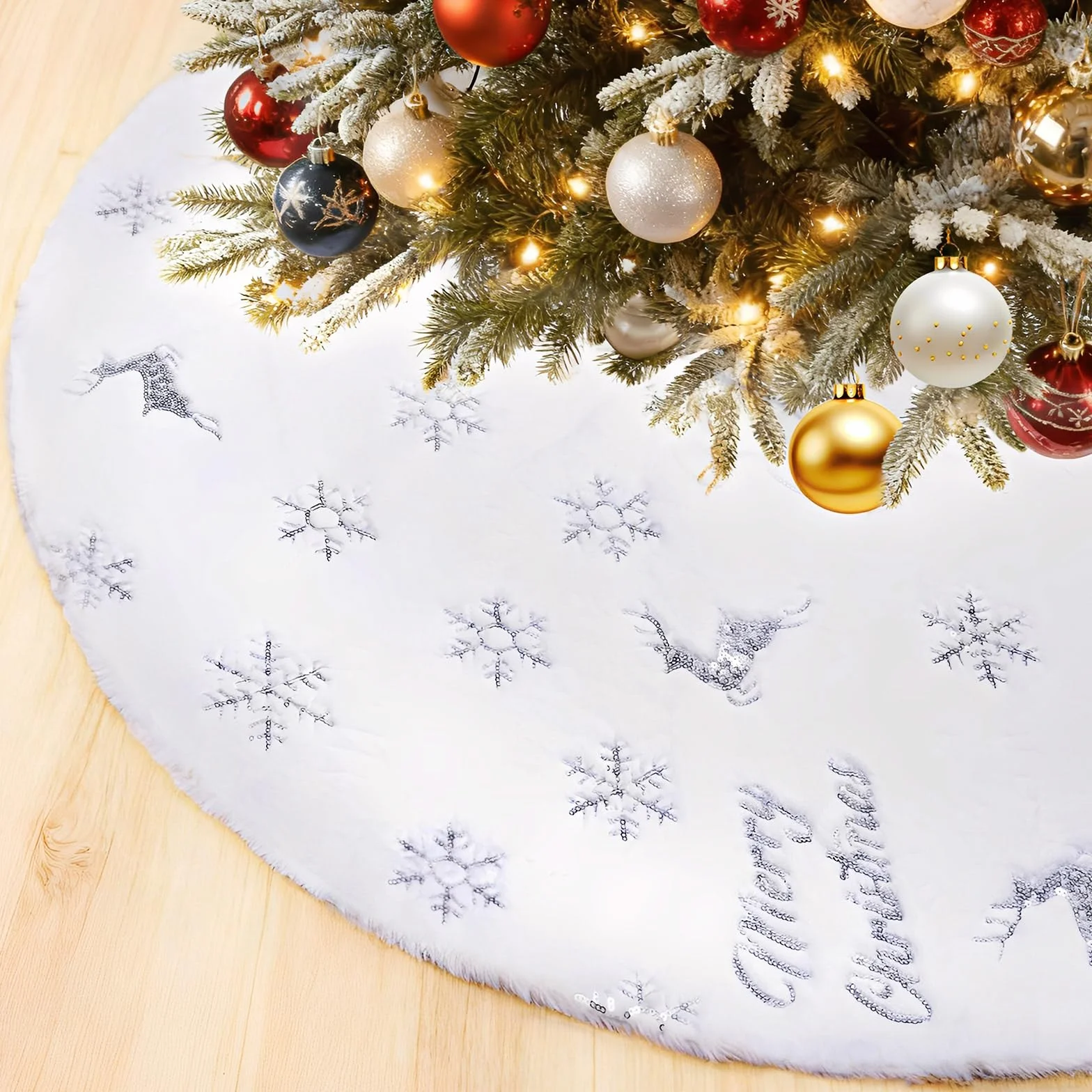 Weihnachtsbaumdecke Rund, 115cm Weihnachtsbaumrock mit Silber Elch Schneeflocke Pailletten, Weihnachtsbaum Teppich Weiß Christbaumdecke Rund, Christbaumständer Decke für Weihnachtsdeko (Silber)
