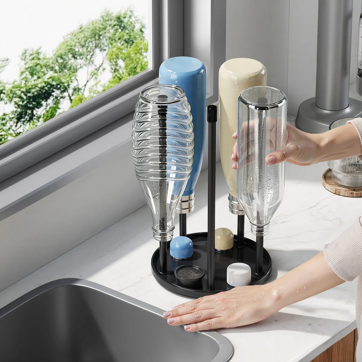 Flaschenhalter für SodaStream - Premium Abtropfhalter aus Keramik Abtropfständer mit Abtropfwanne für 5 SodaStream Crystal | Emil Flaschen Schwarz