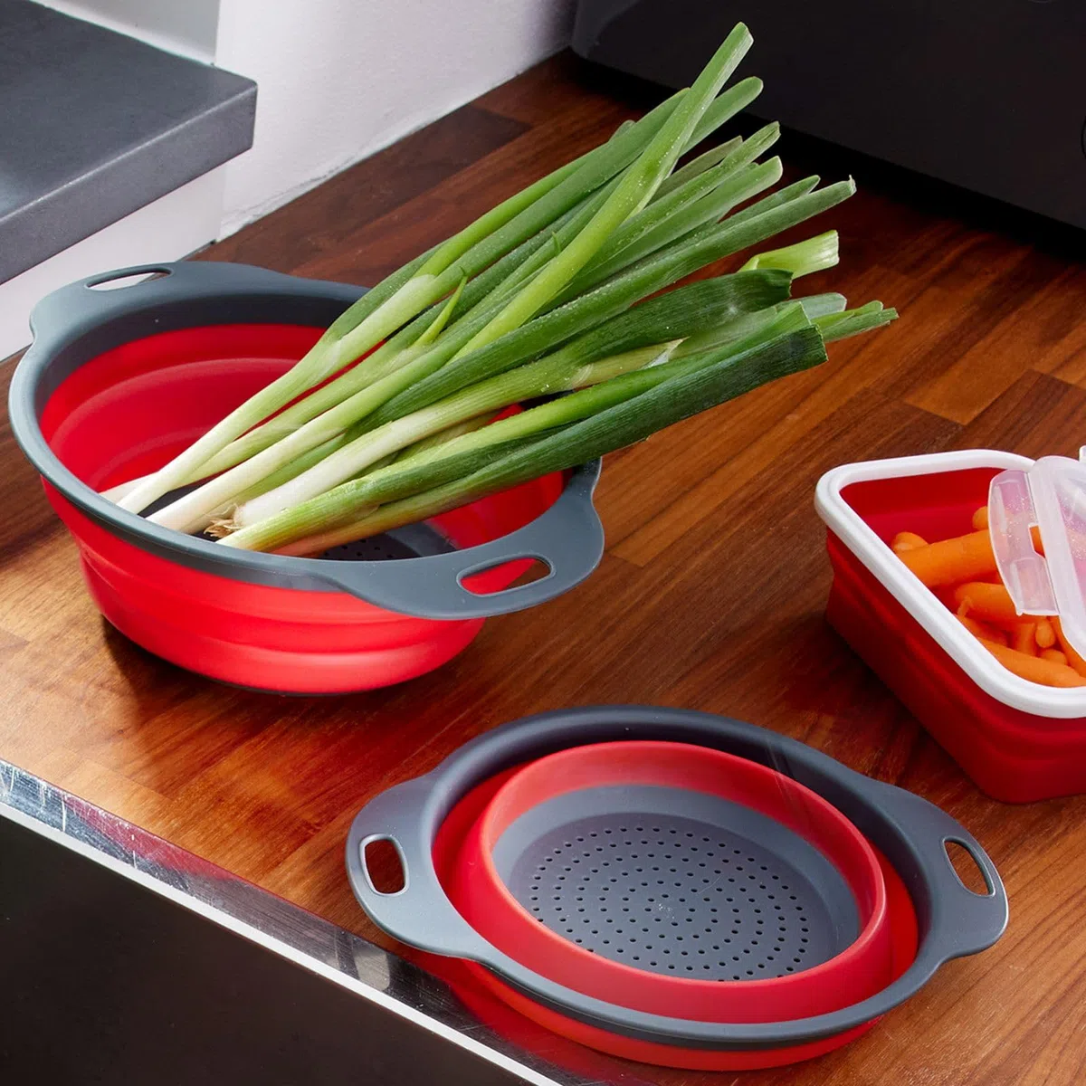 Westmark Seiher-Set, 2tlg., Faltbar, je 1x Ø 22 cm und 18,5 cm, Kunststoff, Anthrazit/Rot, 212222E6