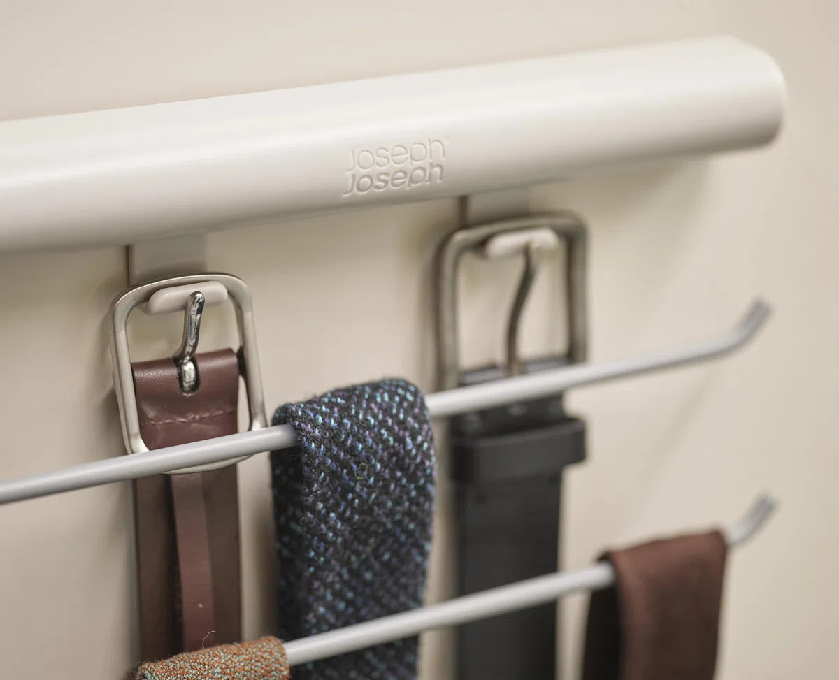 Joseph Joseph Orderly Gürtel, Krawatten und Schals Halter, Kleiderschrank Organizer, 4 Stangen, 2 Haken