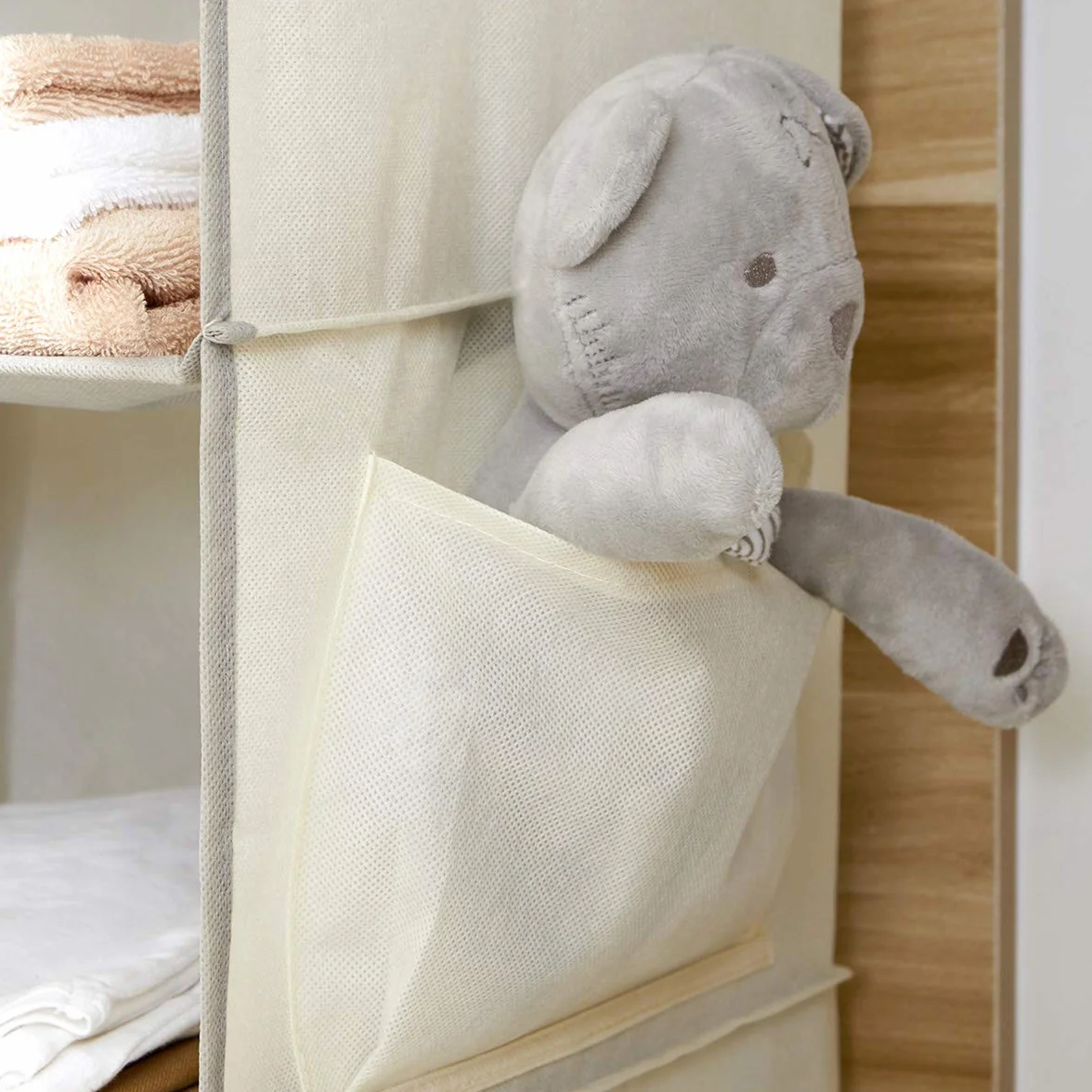 YOUDENOVA Hängeregal Stabiler Hängeorganizer Kleiderschrank Organizer Hängeaufbewahrung Schrankorganizer mit Bambus-Stöcke und MDF-Platten Verstärkt Beige