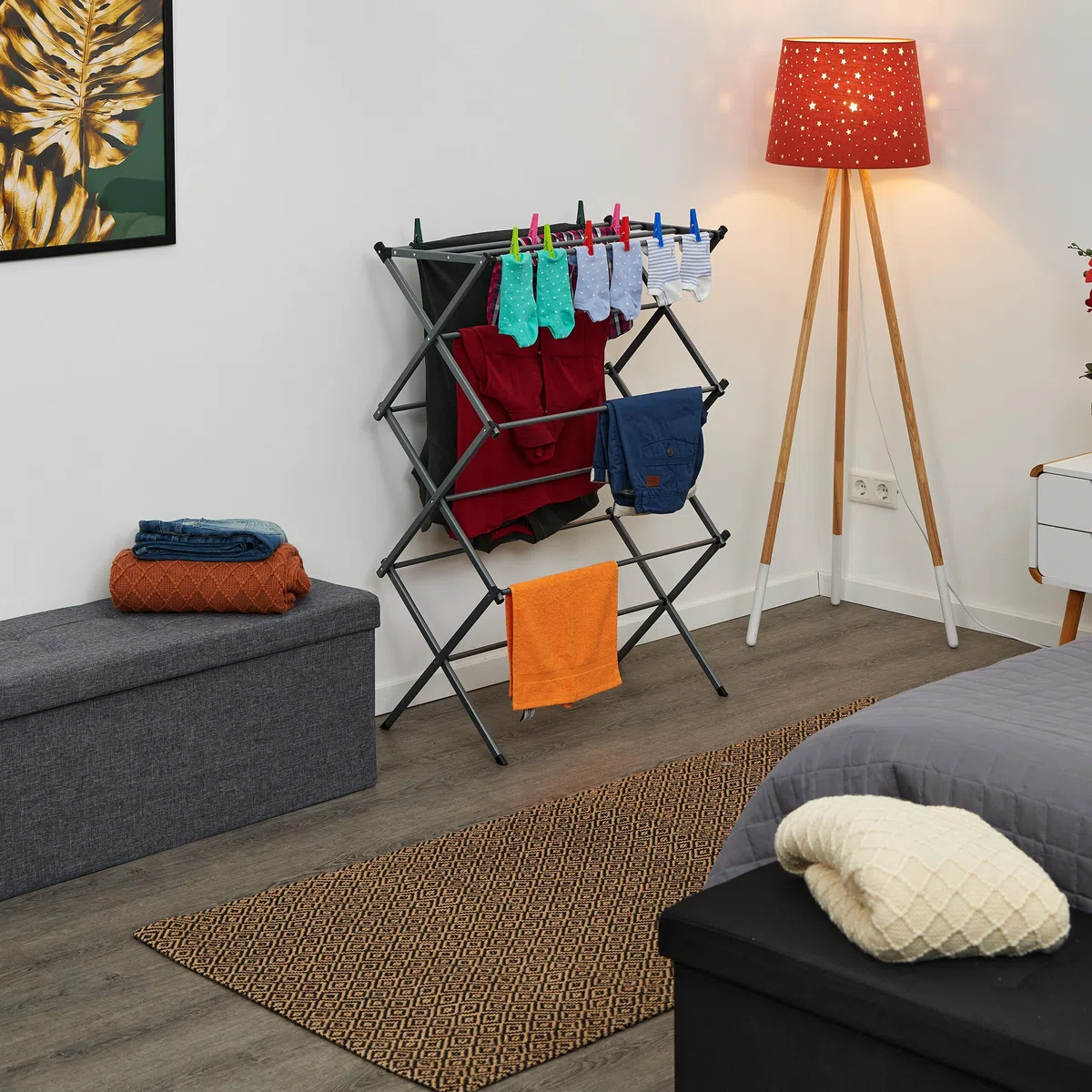 Relaxdays Wäscheständer klappbar, 11 Stangen, 6 Ebenen, HBT: 105x73x37 cm, Wäscheturm, Metall Wäschegestell, Silber