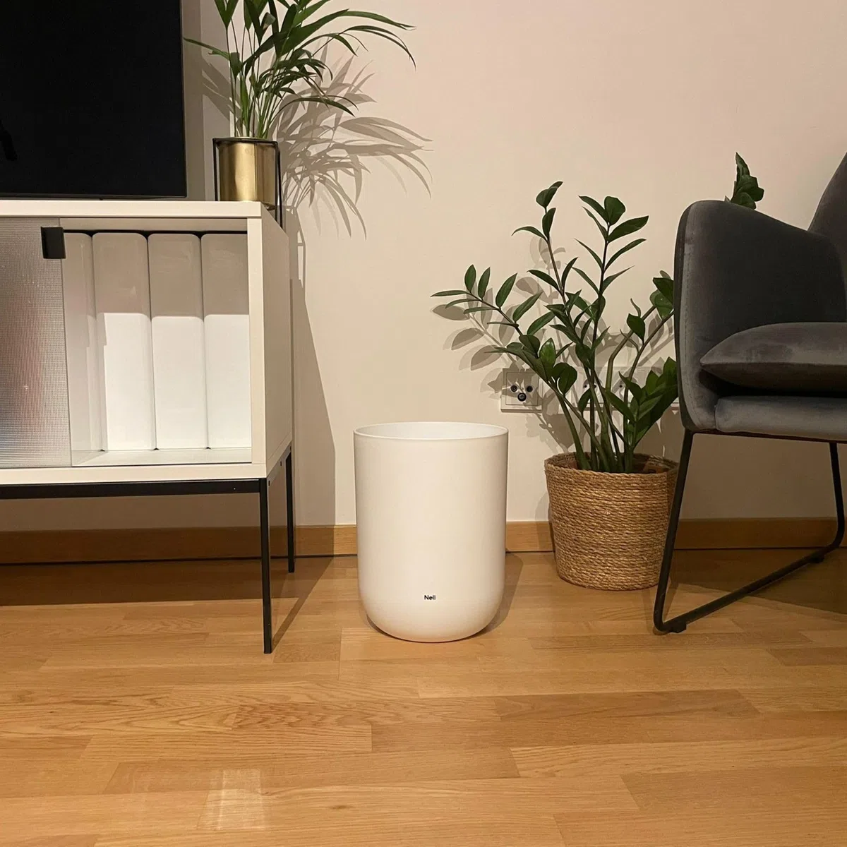 Nell Papierkorb 10L | Weiß | Moderner Mülleimer ohne Deckel | Minimalistisches & elegantes Design | ideal fürs Büro, Badezimmer & Wohnzimmer