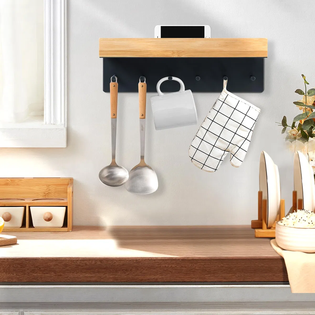 ANVODE Schlüsselbrett Holz mit Ablage, Schlüsselhalter Schlüsselregal mit 6 Haken, Wand Schlüsselboard für Eingangsbereich, Flur, Küche