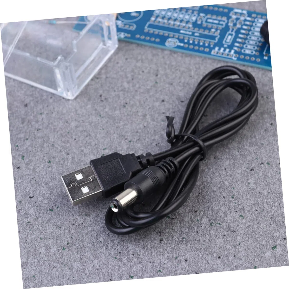 Amosfun Chip Mikrocomputer Uhr Selbstgemacht Bausatz mit Digitaler LED Anzeige Kunststoffgehäuse Einfache Bedienung für Heimwerker und Elektronikprojekte