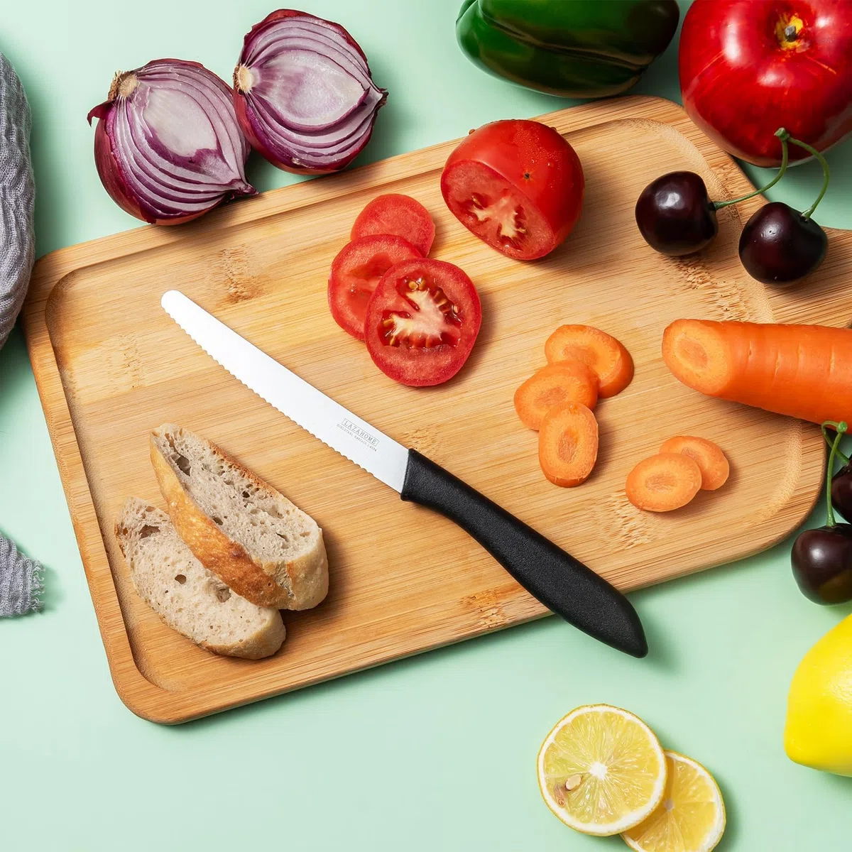 Tafelmesser mit Wellenschliff Set 12-teilig，Professionelles Tafelmesser aus Scharf Edelstahl，Komfortabler Griff，Für Brot, Tomaten, Obst & Pizza, Leicht Zu Reinigen, Schwarz