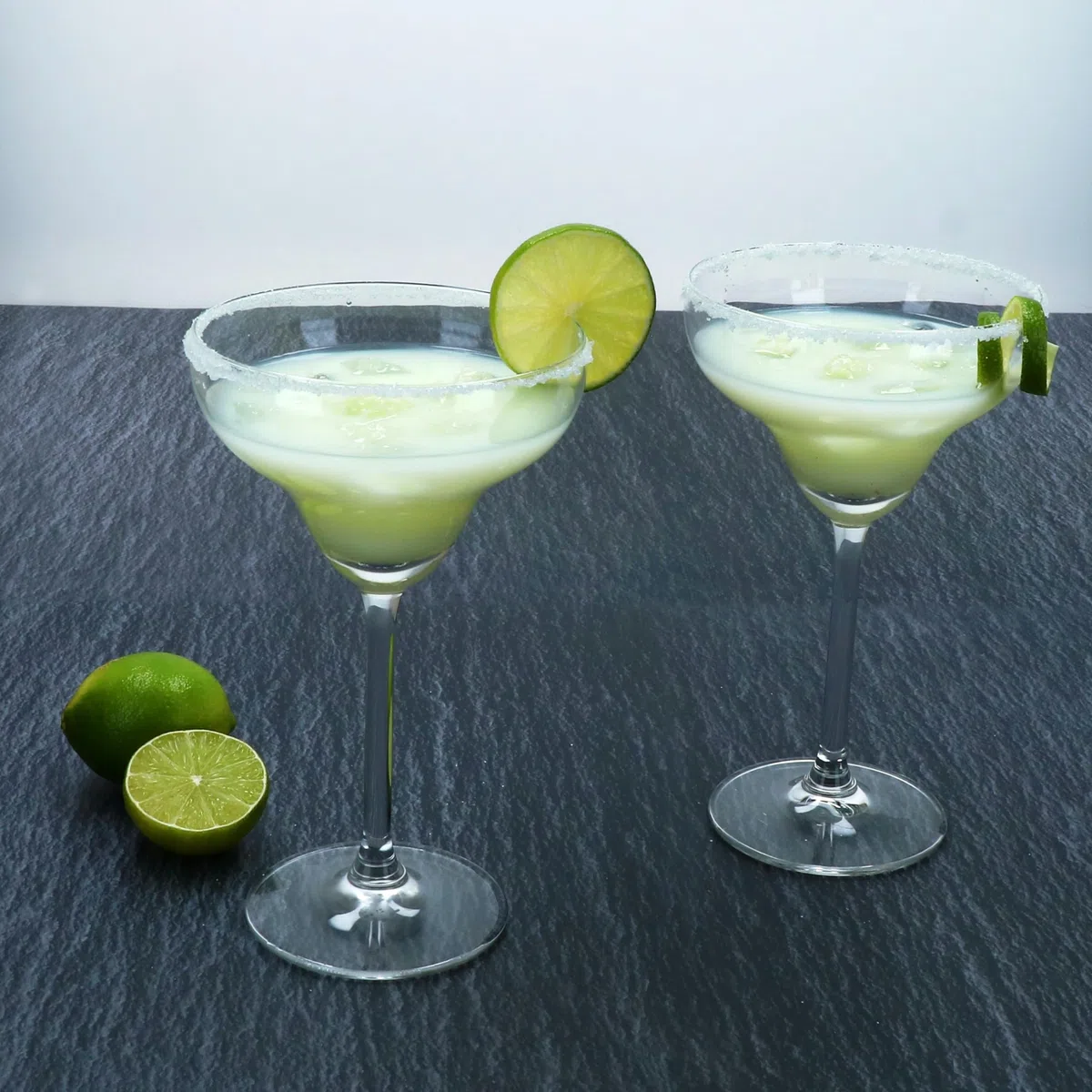 MamboCat 4er Set Margarita Gläser I 150ml, Höhe 18cm I für 4 Personen I klares breites Cocktailglas für Frozen Drinks, Daiquiri & Co. I transparente Gläser für Zuhause, Partys & Co