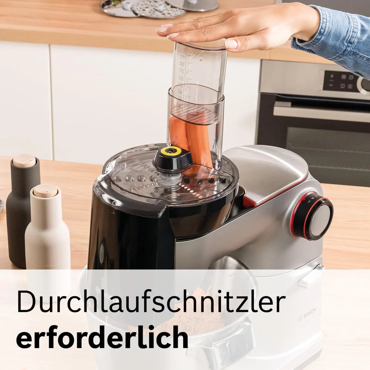 Bosch Asia-Gemüse-Scheibe MUZ9AG1, Zubehör passend für Küchenmaschine Serie 8, OptiMUM, für feine Gemüsestreifen, Durchlaufschnitzler notwendig, robust, Edelstahl, spülmaschinenfest