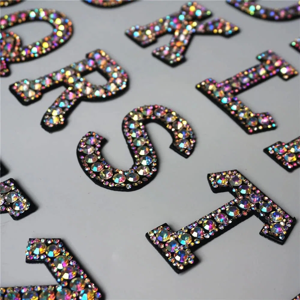 26PCS Pearl Glitzer Strass Alphabet Aufkleber Iron On Patches Applique A-Z Bling Strass Buchstaben Aufnäher Patches Applikation White Pearl Englischer Buchstabe Alphabet Applikation