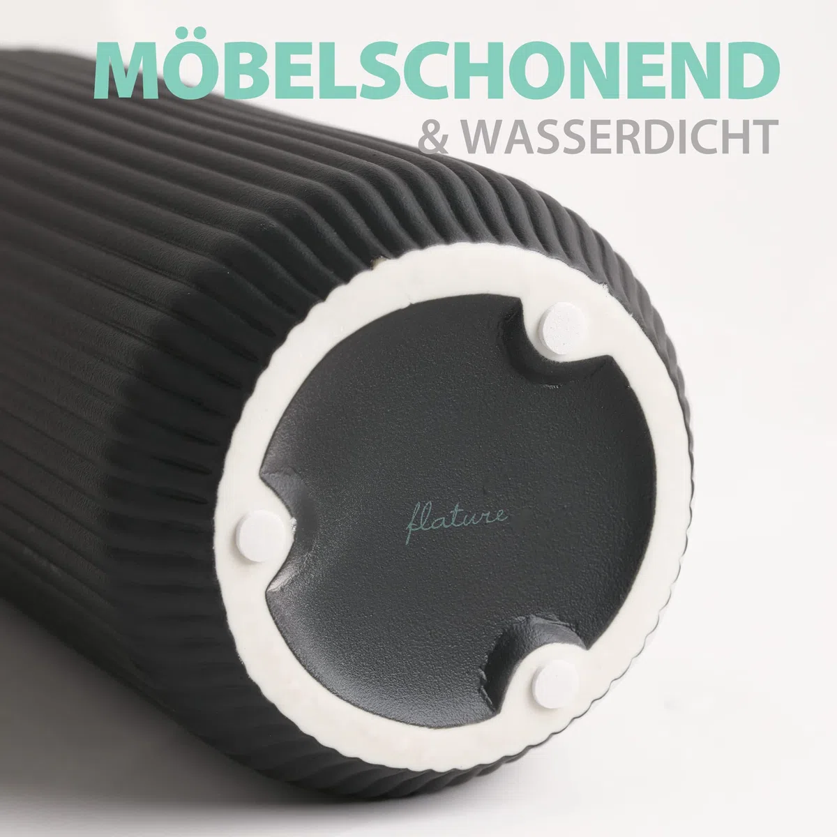 flature Keramik Vase mit Rillen - für Pampasgras als Boho Deko, kleine Vase Schwarz Matt 21cm hoch für Flowers, Wohnungsdeko für frische Blumen, Trockenblumen, Esstisch, Büro (Gr.M)