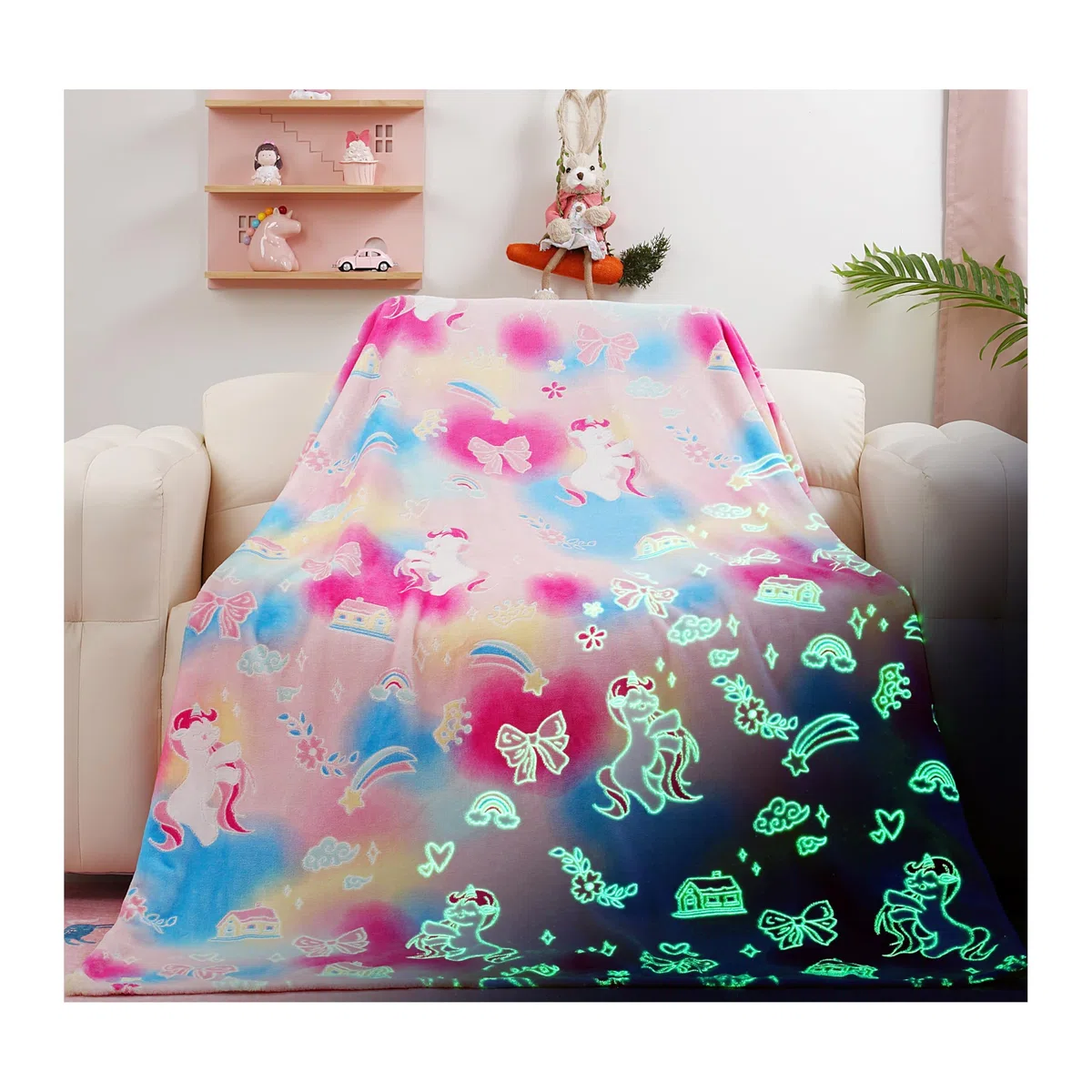 Einhorn Kuscheldecke Kinder, Glow In The Dark Blanket, Einhorn Geschenke für Mädchen 4-12 Jahren, Weihnachten Geschenke Kinder, Kuscheldecke Flauschig Sofadecke für Allergiker & Outdoor, 127x152 cm