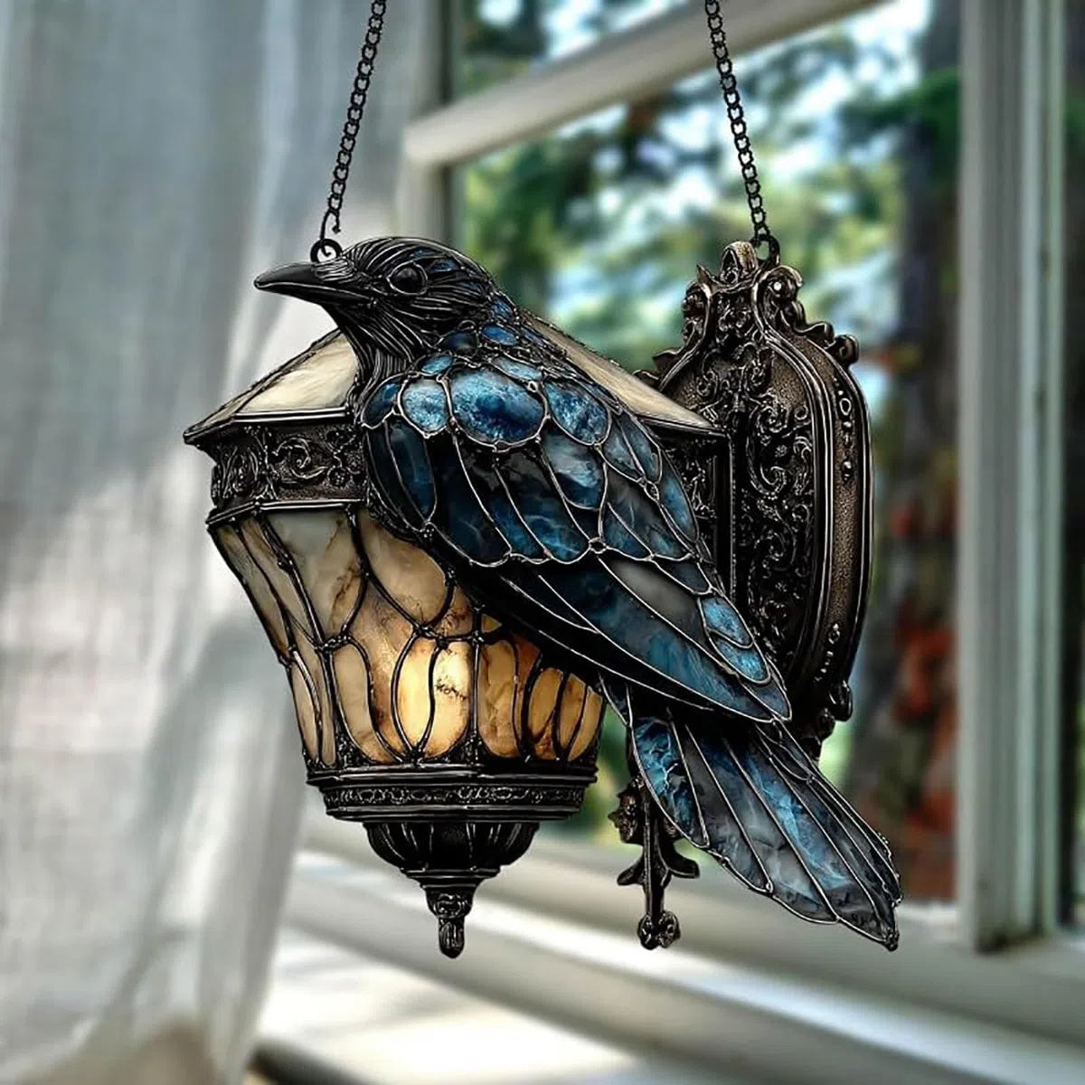 Rabe auf Laterne, Sun Catcher Rabe Gothic auf Laterne, Dekoration, 2D, Acryl, Sonnenschutz, Fake Buntglasfenster, zum Aufhängen, für Halloween, als Party-Dekoration, Dark Academia zu Hause