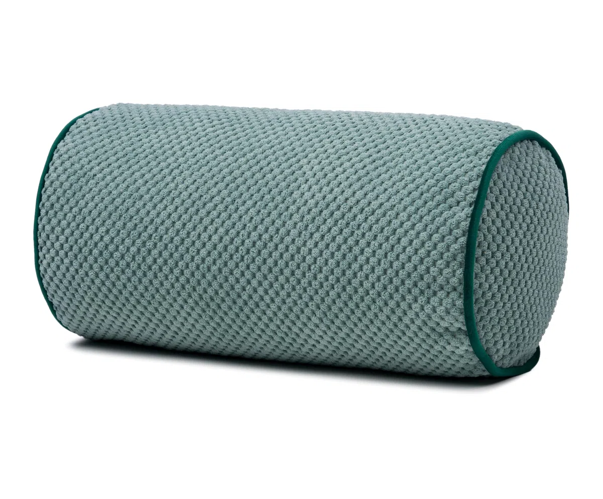 Gözze - Kissenrolle Sven, Nackenrolle in genoppter Optik mit Keder, Dekorative Rolle mit Reißverschluss, 40 x 20 cm - Salbei
