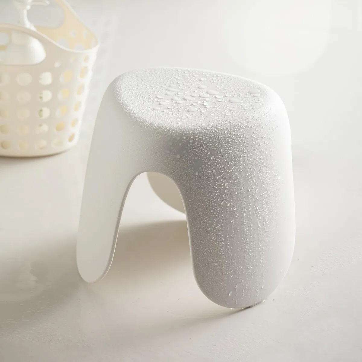 SHIMOYAMA Kinderhocker, 25cm hoher Fußhocker für Kinder und Erwachsene, Kunststoffhocker, kleine Sitzfläche, hält bis zu 100 KG für den täglichen Gebrauch zu Hause, cremeweiß