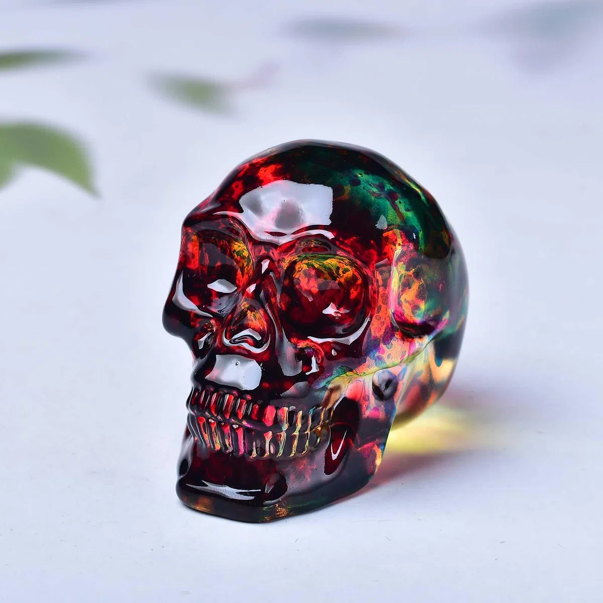 Kristall-Totenkopf-Statue – Glas-Totenkopf-Figur, Edelstein, Halloween-Dekoration, Geschenke für Frauen, Rot und Gelb, 7,1 cm