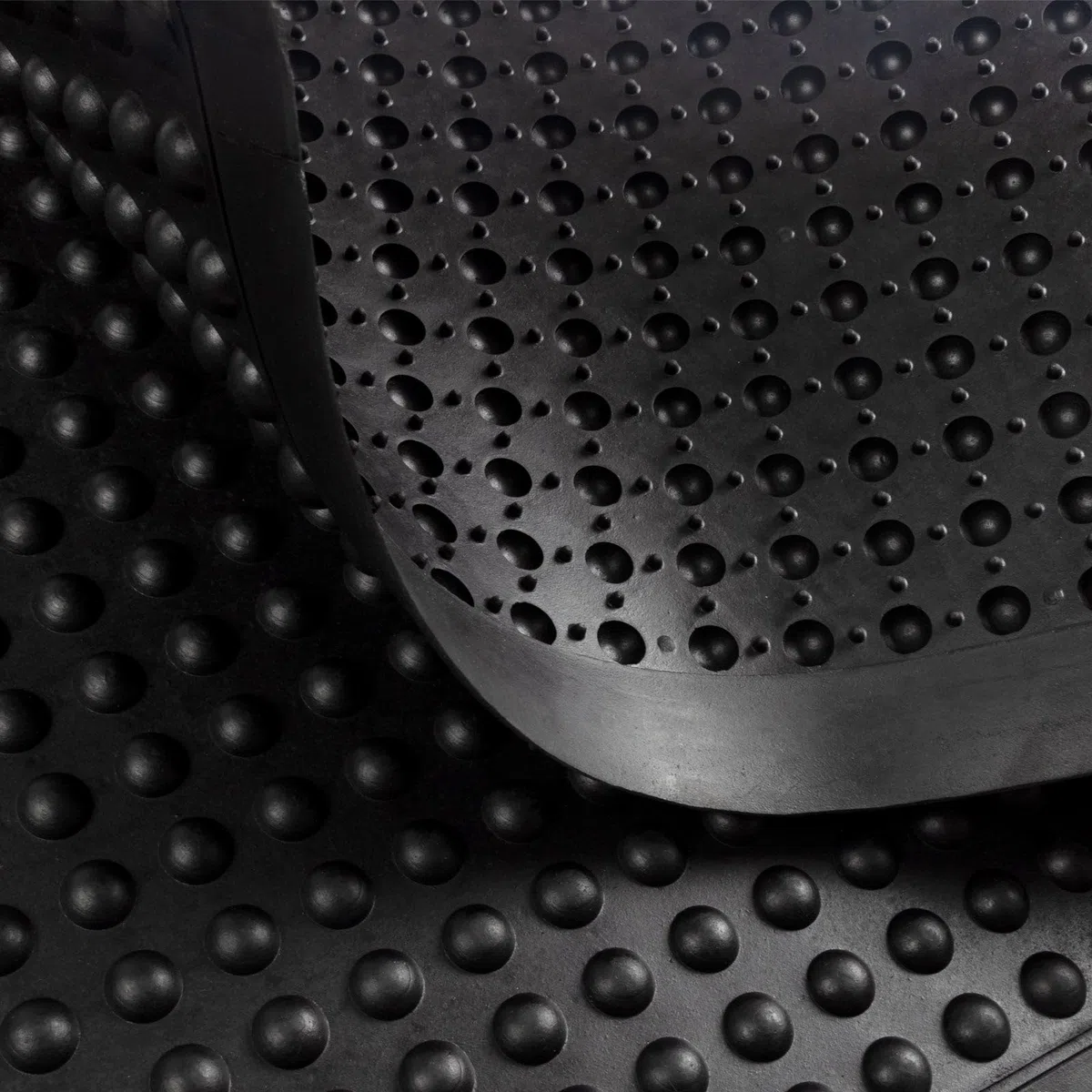 casa pura Anti-Ermüdungsmatte 90x120cm Arbeitsplatzmatte rutschfest Ergonomische Stehmatte Gummimatte mit Noppen Schwarz - Bubble Mats