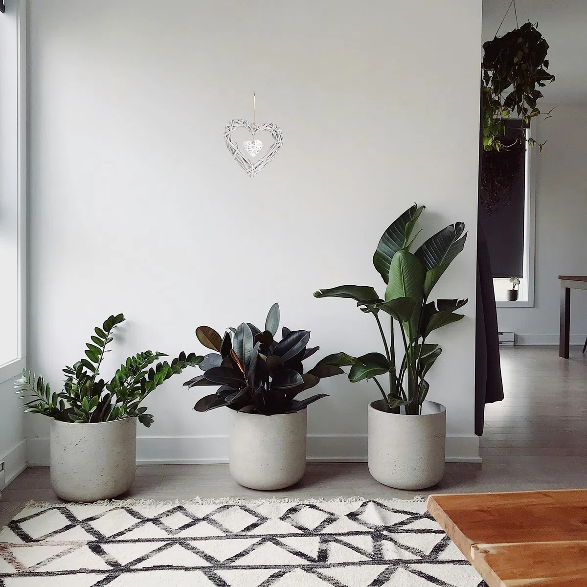 2 Stück Herzen Deko Türdeko Zum Aufhängen Weidenkranz Herz Rattan Anhänger Romantische Wicker Dekoration Herz Kranz Hängen Weidenherz Wandbehang Ornament Handgefertigtes Rattanherz